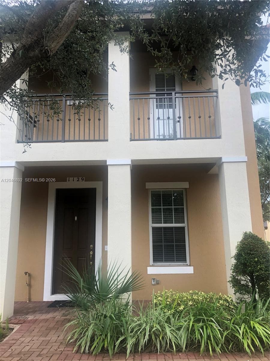 1129 SW 147th Ter, Pembroke Pines, FL 33027