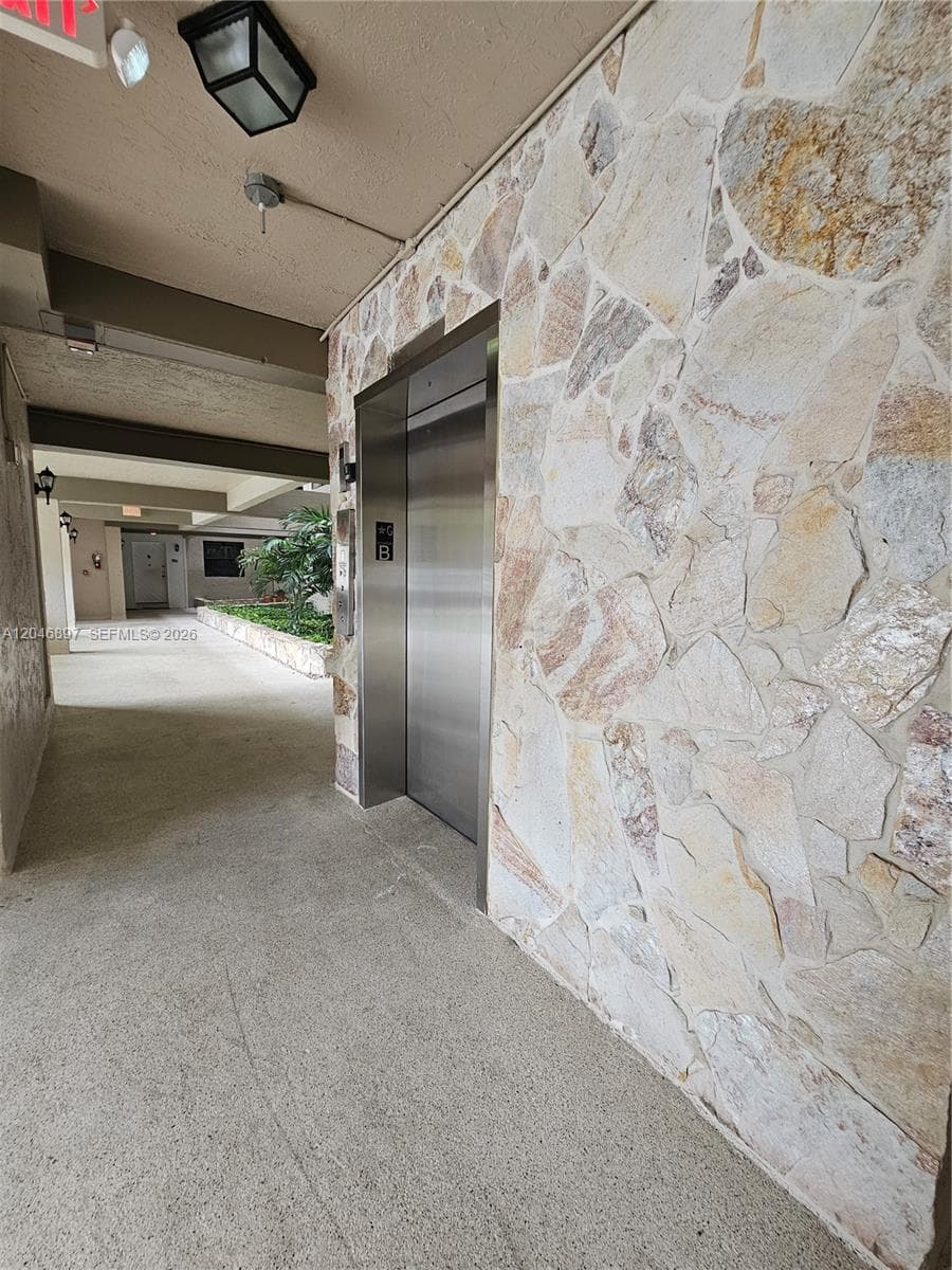 461 Ives Dairy Rd # 406-2, Miami, FL 33179 — zdjęcie 3