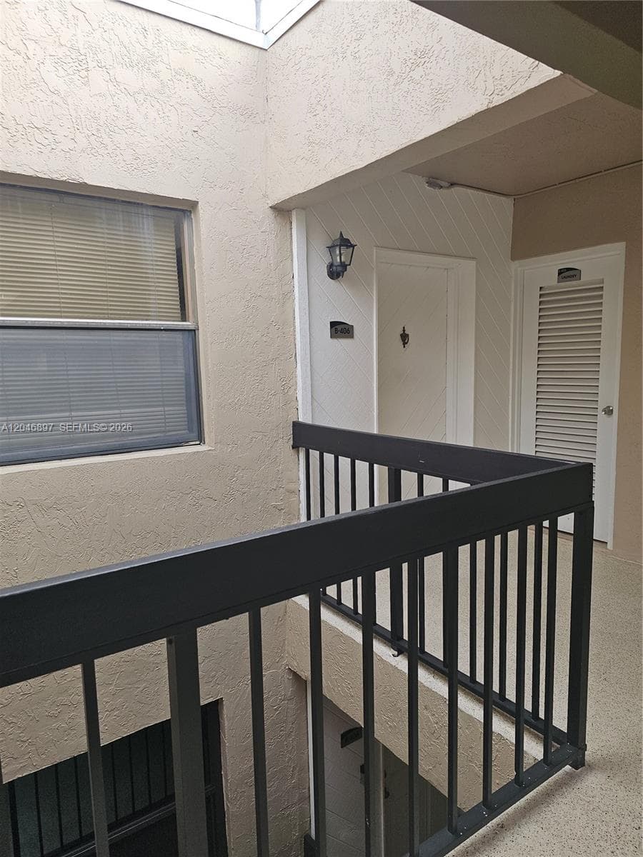 461 Ives Dairy Rd # 406-2, Miami, FL 33179 — zdjęcie 5