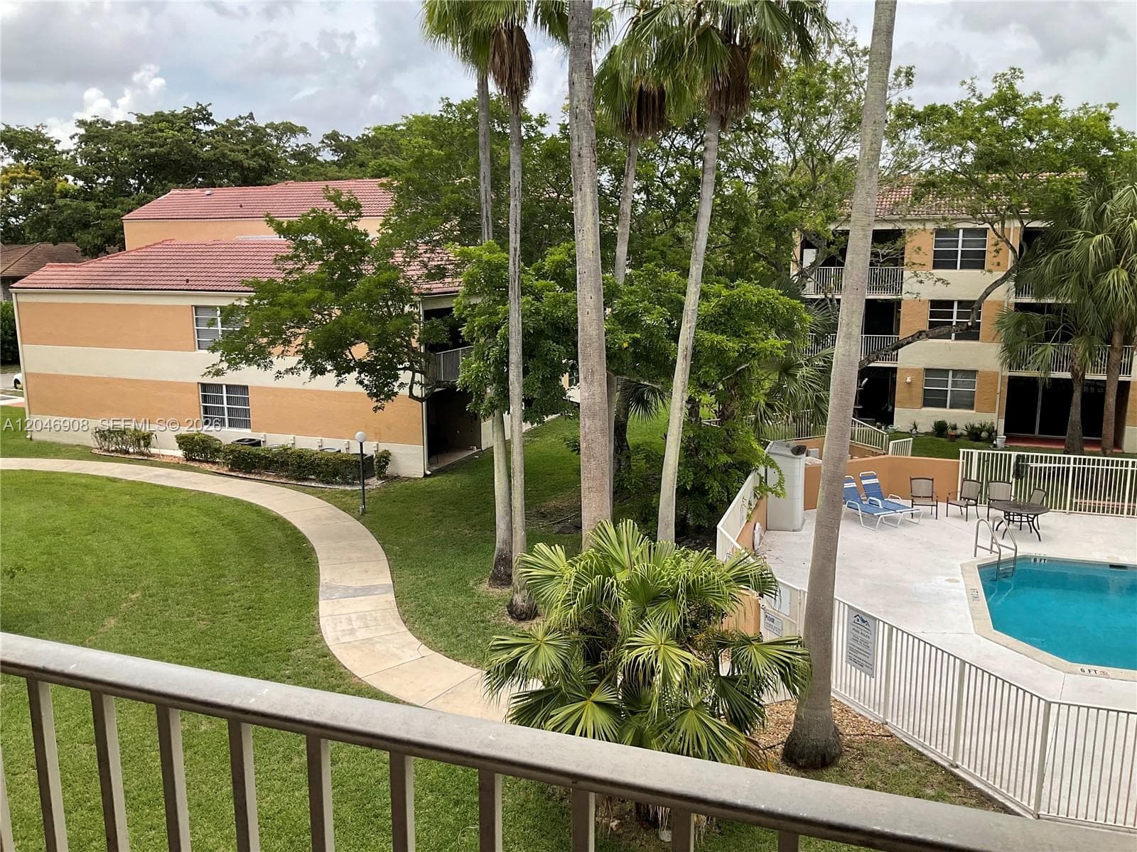 8282 NW 24th St # 8282, Coral Springs, FL 33065 — zdjęcie 4