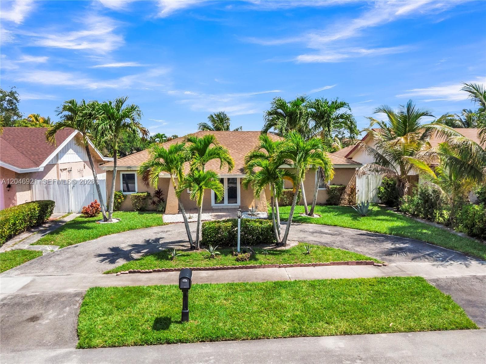 7421 SW 14th Ct, North Lauderdale, FL 33068 — zdjęcie 2