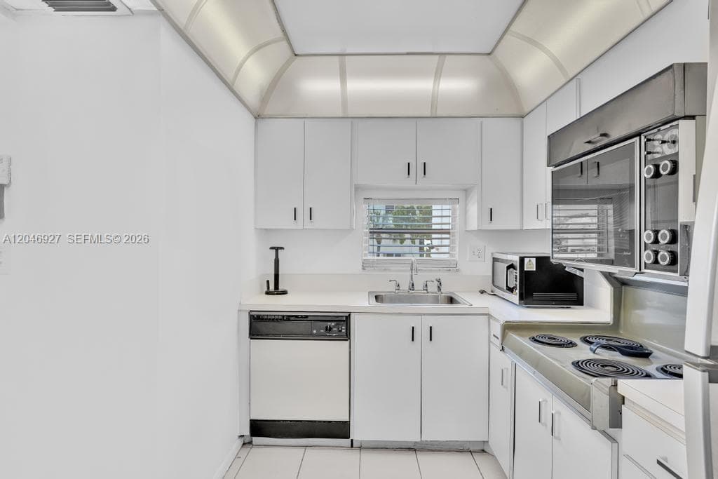 671 S Hollybrook Dr # 209, Pembroke Pines, FL 33025 — zdjęcie 5