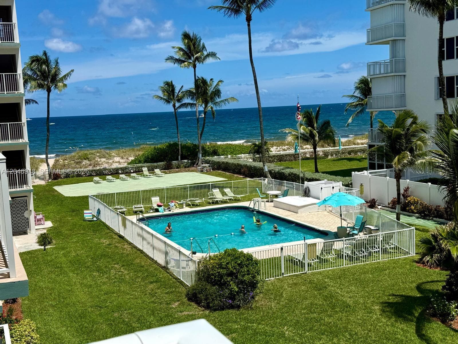 1750 S Ocean Blvd # 304E, Lauderdale By The Sea, FL 33062 — zdjęcie 2