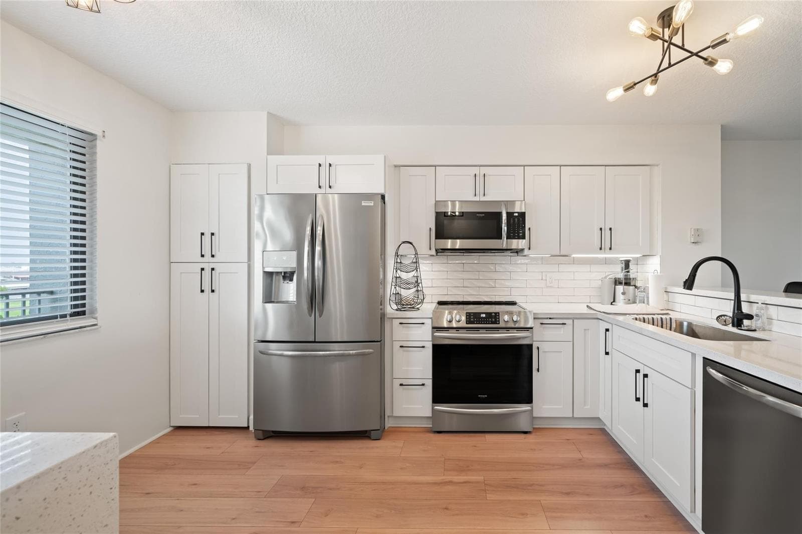 2240 N Cypress Bend Drive # #802, Pompano Beach, FL 33069