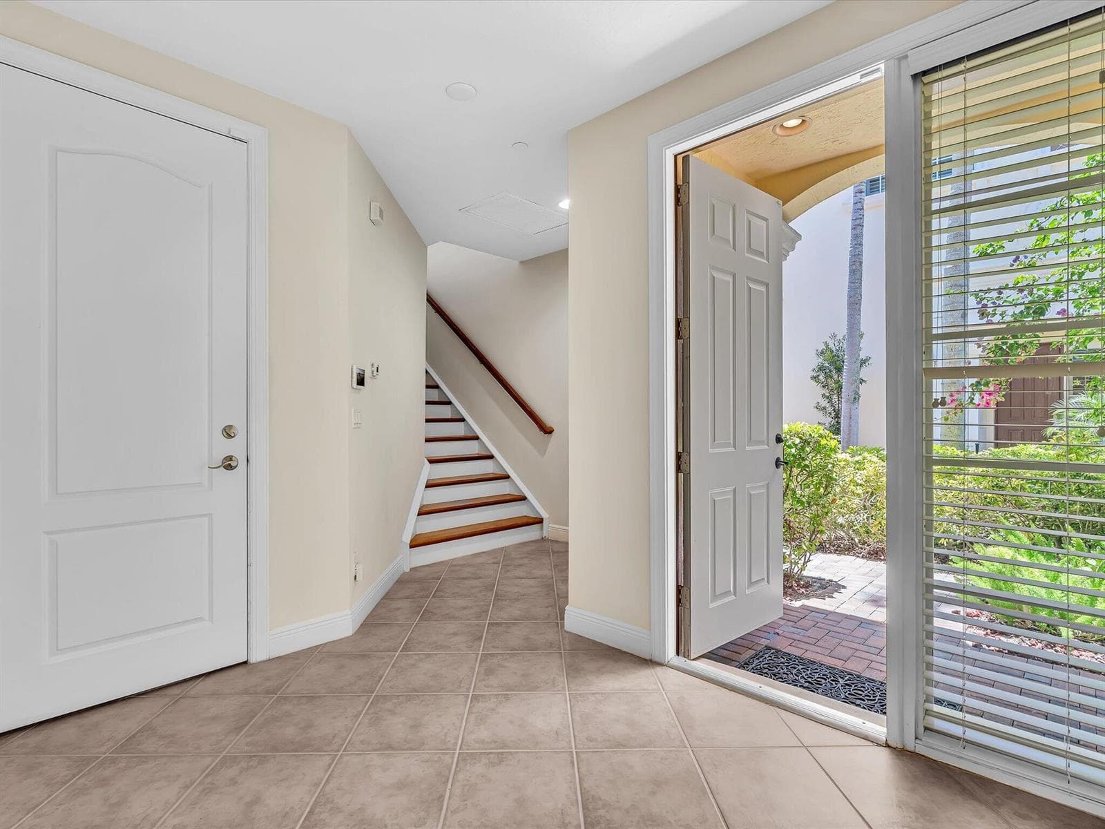 5575 NE Trieste Way, Boca Raton, FL 33487 — zdjęcie 3