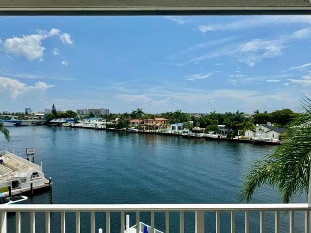 3100 NE 47th Court # 401, Fort Lauderdale, FL 33308