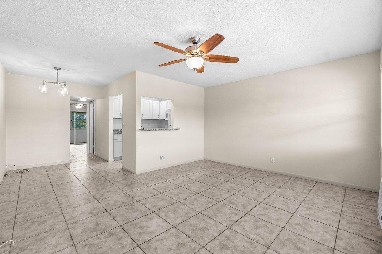 52 Kingswood C, West Palm Beach, FL 33417 — zdjęcie 3