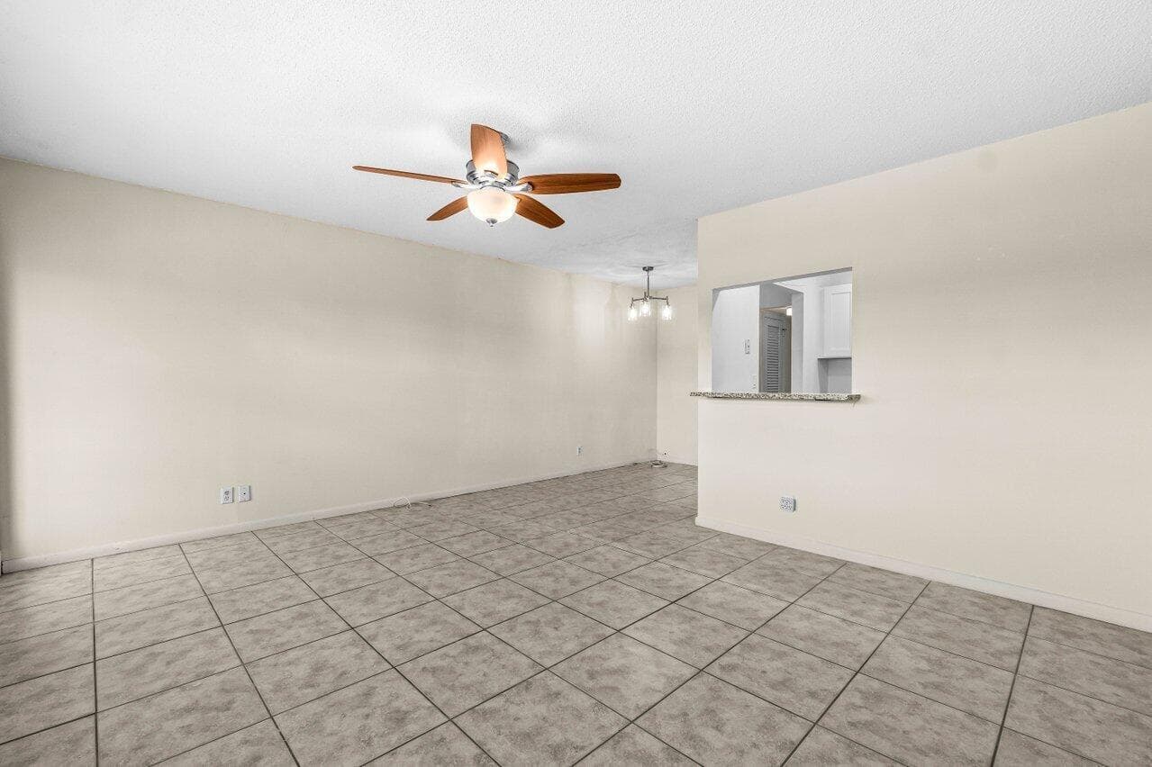 52 Kingswood C, West Palm Beach, FL 33417 — zdjęcie 4