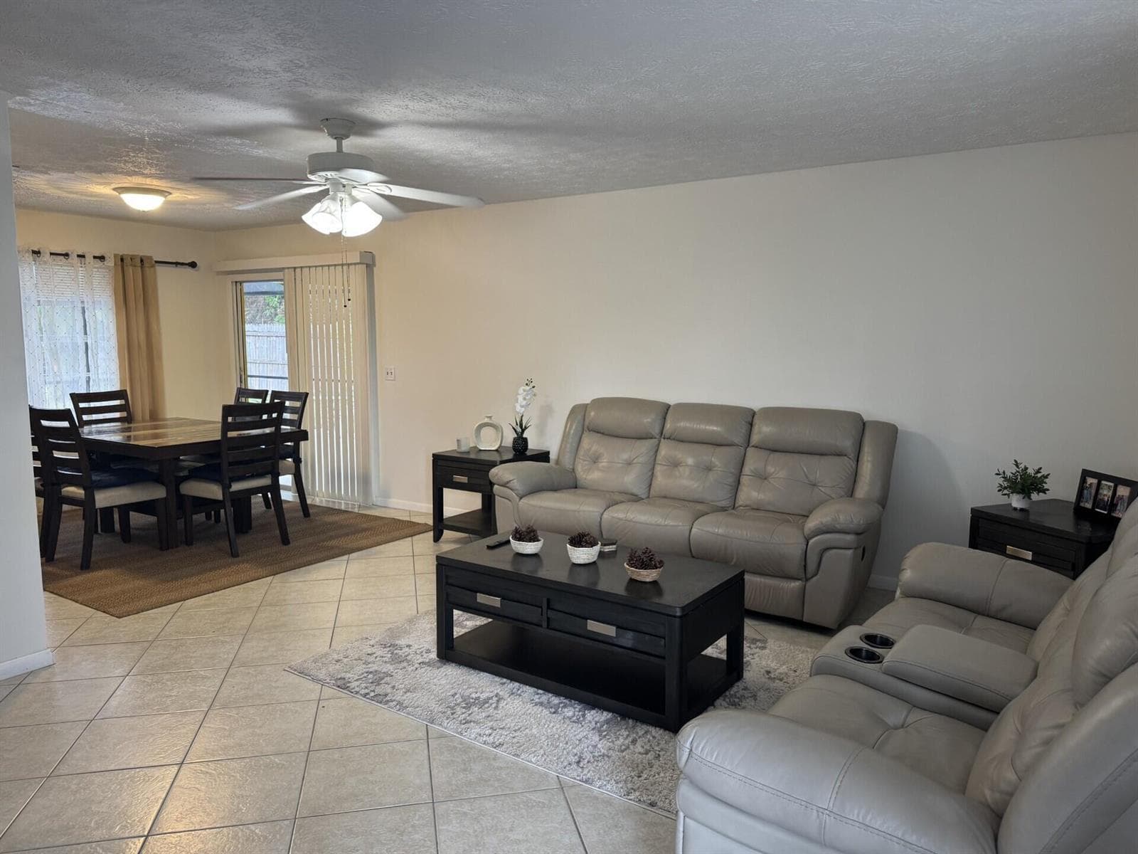 882 SE Walters Terrace, Port St. Lucie, FL 34983 — zdjęcie 3