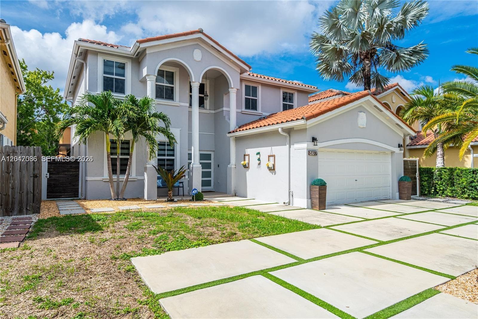 15877 SW 61st Way, Miami, FL 33193