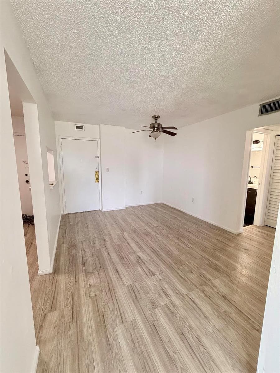 12500 NE 15th Avenue # 516, North Miami, FL 33161 — zdjęcie 4