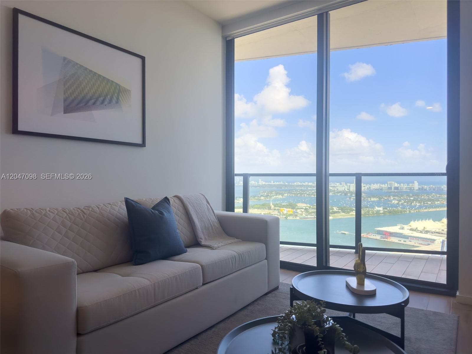 398 NE 5th St # 4210, Miami, FL 33132 — zdjęcie 2