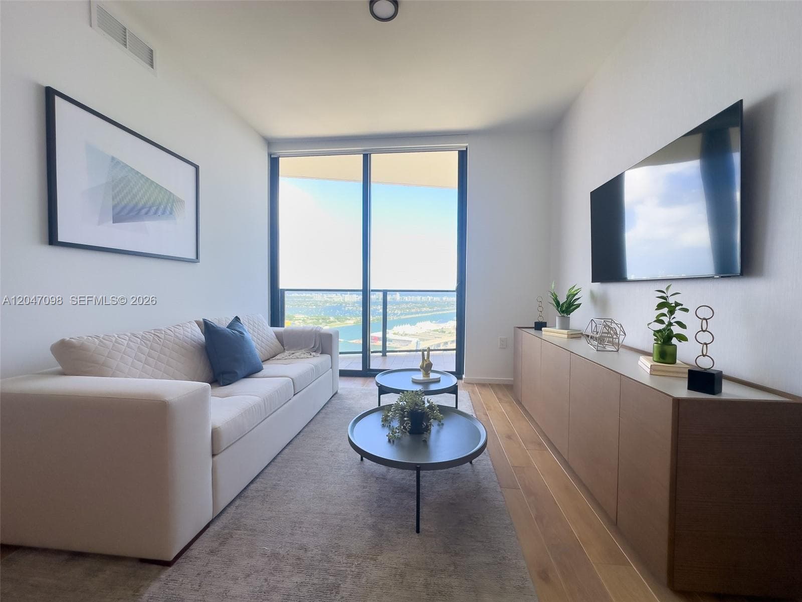 398 NE 5th St # 4210, Miami, FL 33132 — zdjęcie 3