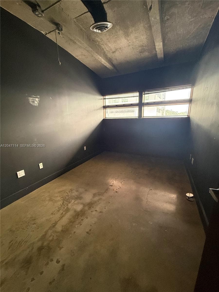 1125 NE 125th St # 300-1, North Miami, FL 33161 — zdjęcie 2