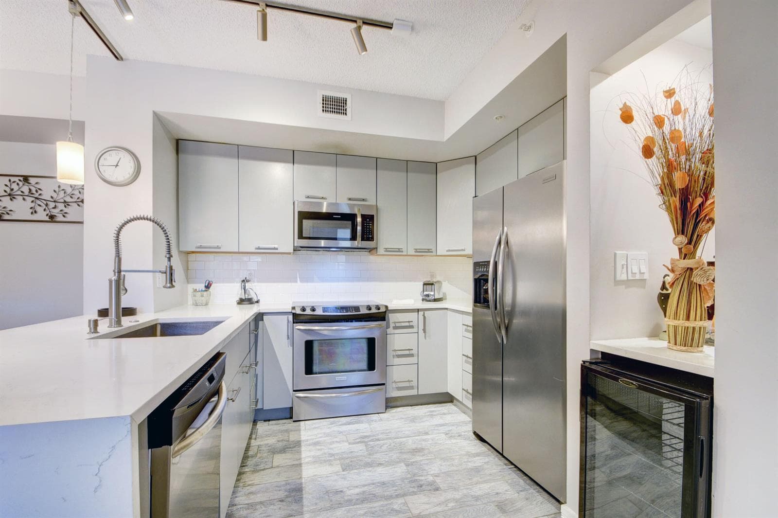 720 S Sapodilla Avenue # 208, West Palm Beach, FL 33401