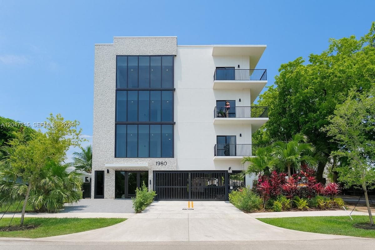 1950 Fletcher St # 305, Hollywood, FL 33020 — zdjęcie 2