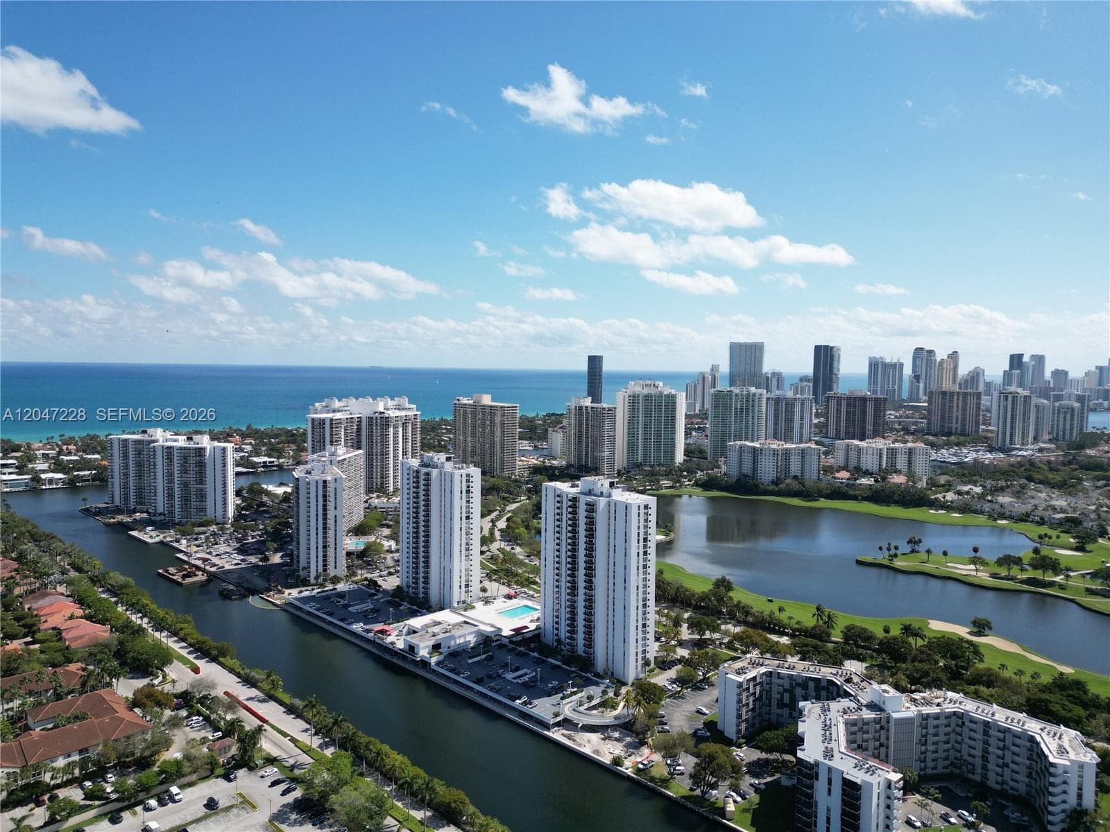 3675 N Country Club Dr # 2007, Aventura, FL 33180