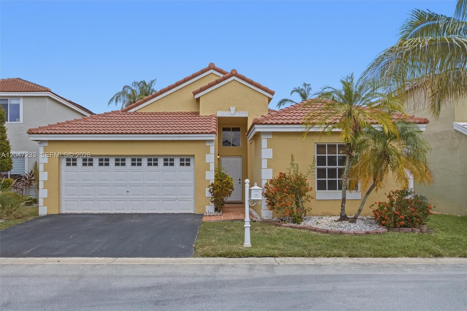 411 Bermuda Springs Dr, Weston, FL 33326