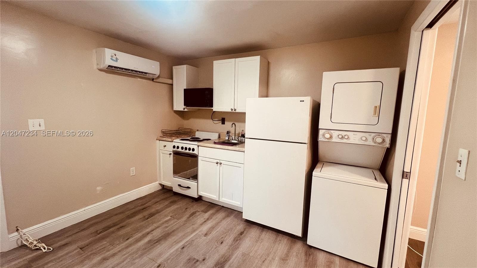 32 NE 169th St # 2, North Miami Beach, FL 33162 — zdjęcie 4
