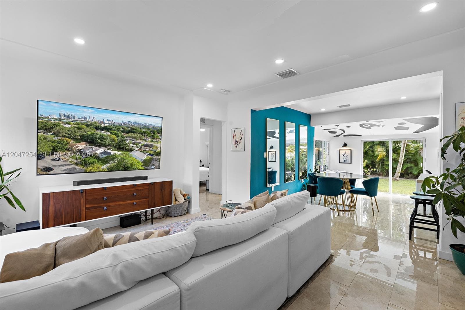 794 NW 45th St, Miami, FL 33127 — zdjęcie 2