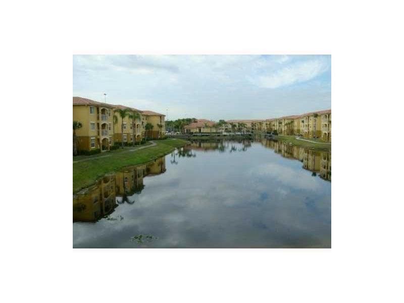 9630 NW 2nd Street # 107, Pembroke Pines, FL 33024 — zdjęcie 2