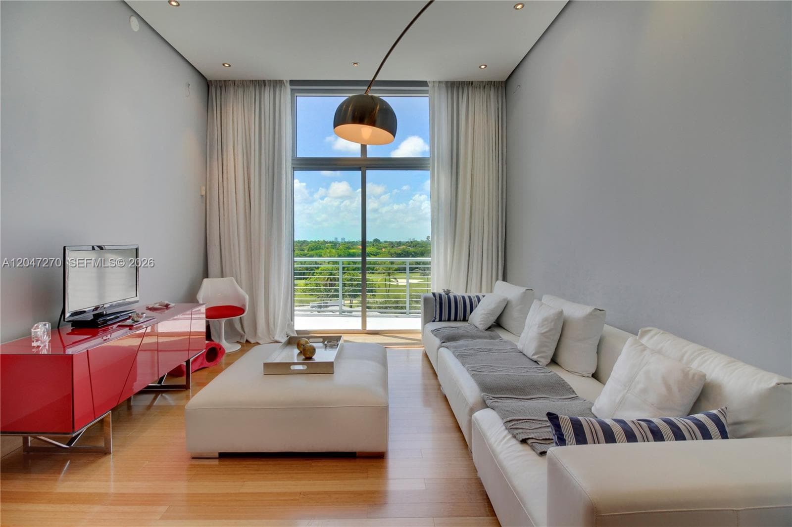 2001 Meridian Ave # PH-21, Miami Beach, FL 33139 — zdjęcie 2