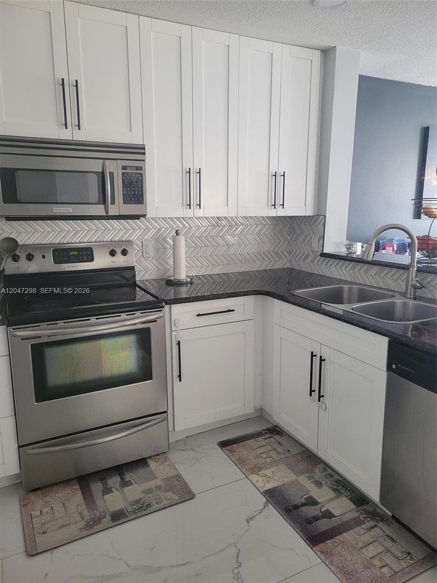 6606 Saltaire Ter, Margate, FL 33063 — zdjęcie 5