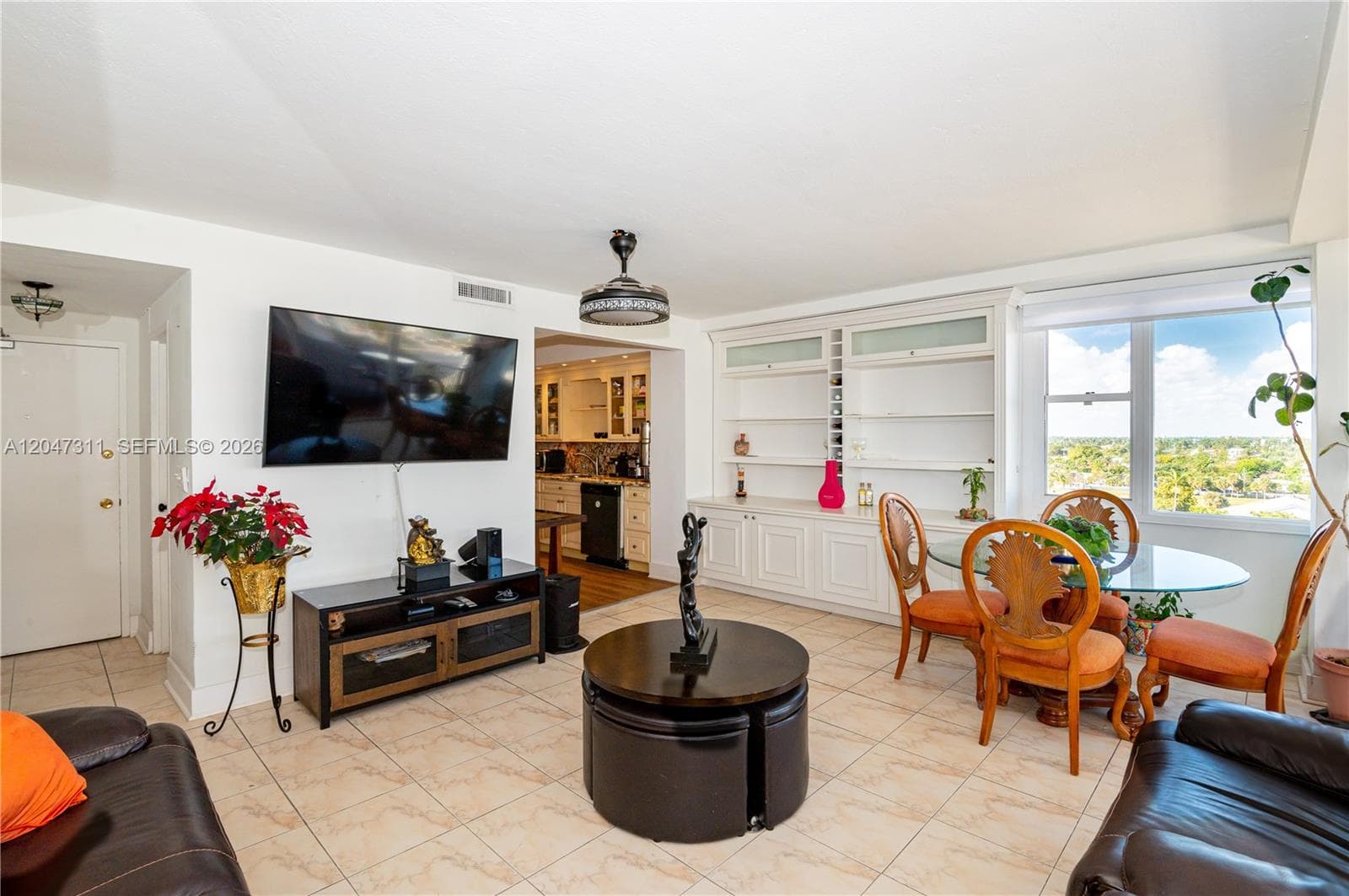 7545 E Treasure Dr # 9B, North Bay Village, FL 33141 — zdjęcie 2