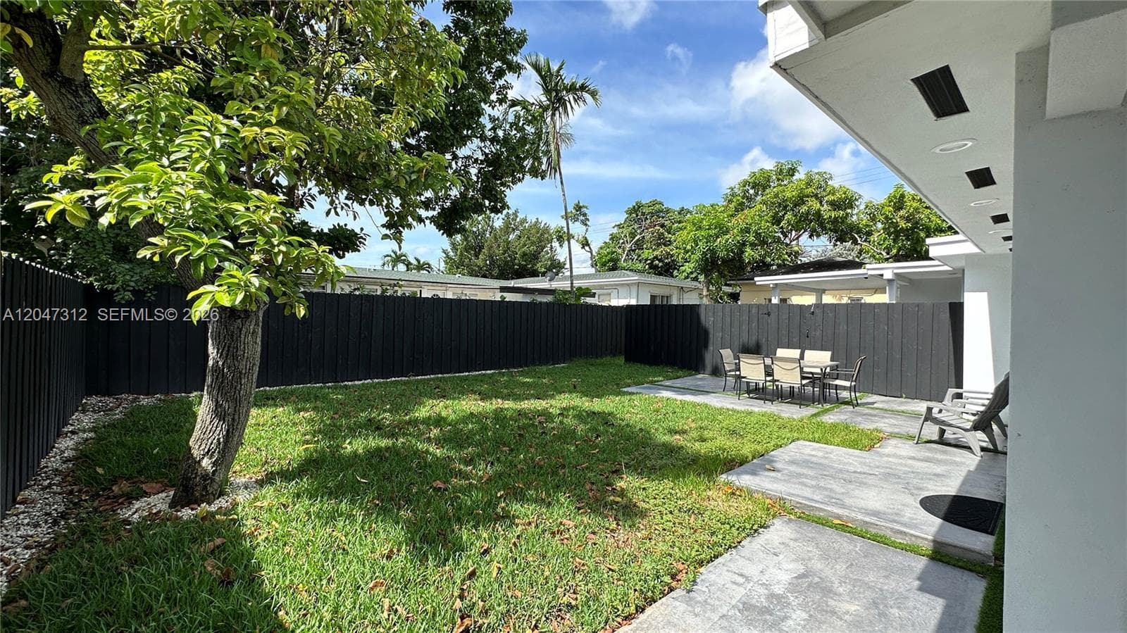 4288 SW 9th St # 1, Miami, FL 33134 — zdjęcie 2