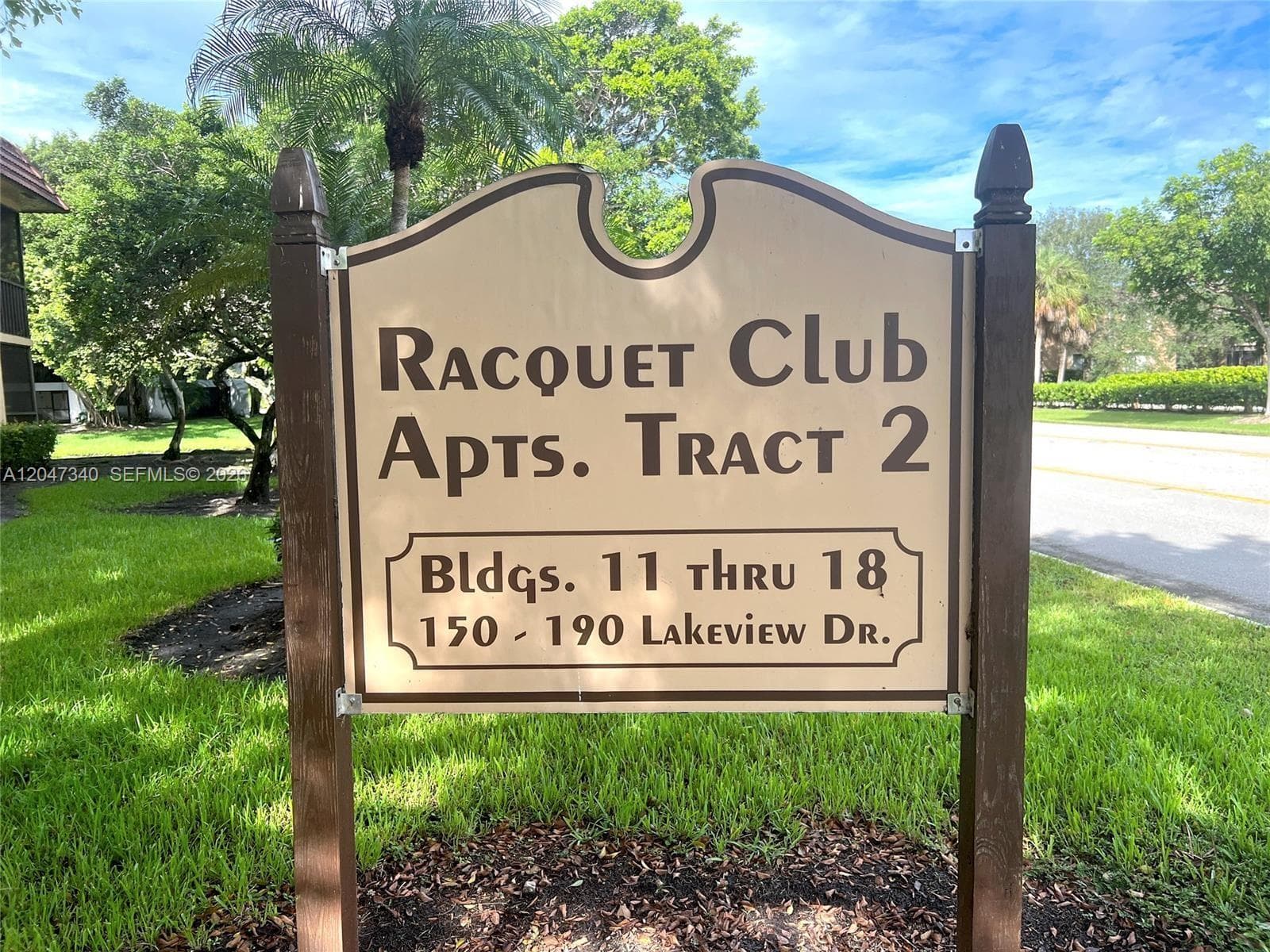 182 Lakeview Dr # 204, Weston, FL 33326