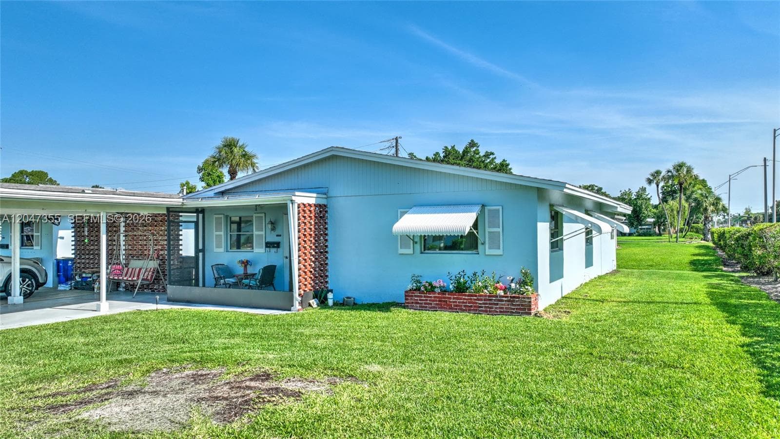 2201 Croton Ct., Lehigh Acres, FL 33936 — zdjęcie 2
