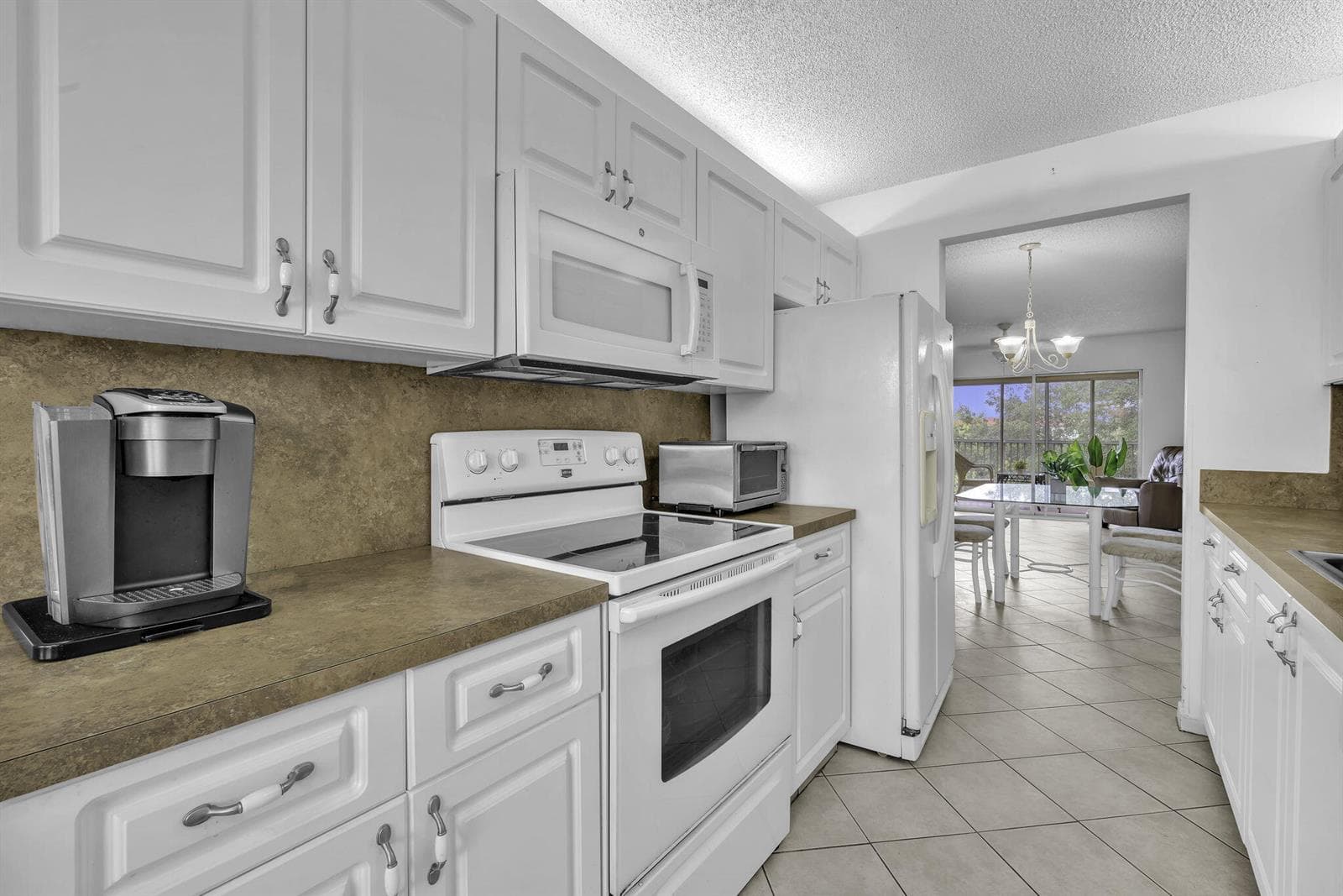 13001 SW 15th Court # 404t, Pembroke Pines, FL 33027 — zdjęcie 3