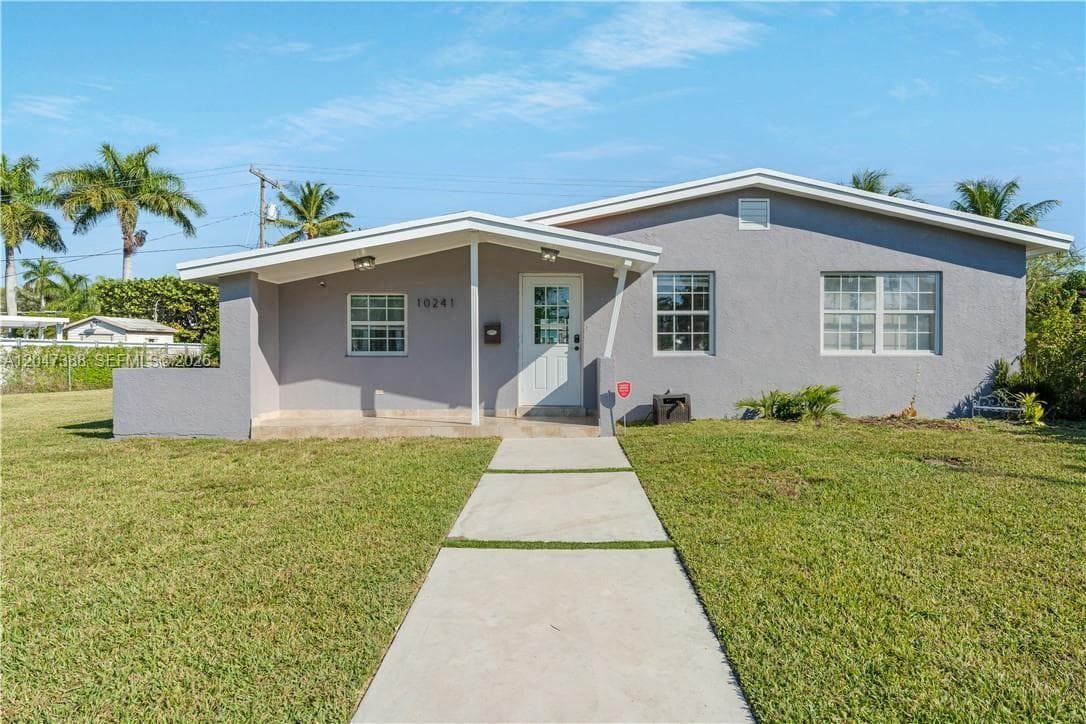 10241 Dominican Dr, Cutler Bay, FL 33189