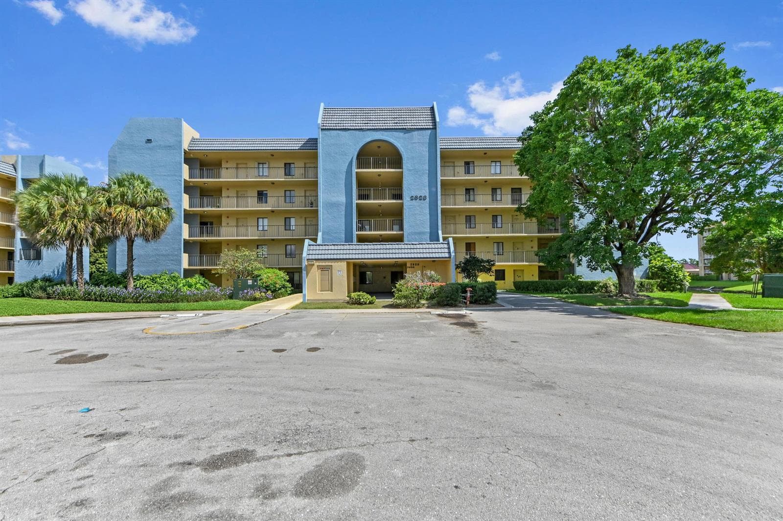 2828 Tennis Club Drive # #202, West Palm Beach, FL 33417