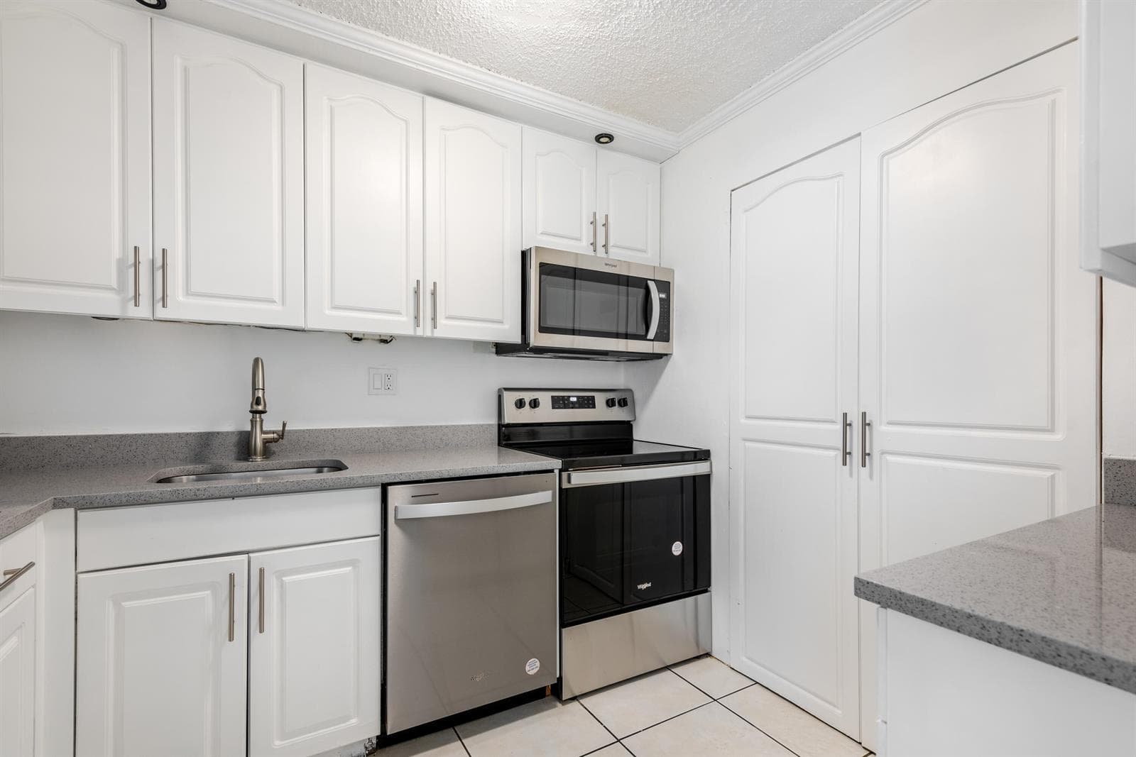 8020 Fairview Drive # 101, Tamarac, FL 33321