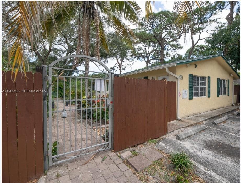 716 SW 14th Ave # 3, Fort Lauderdale, FL 33312