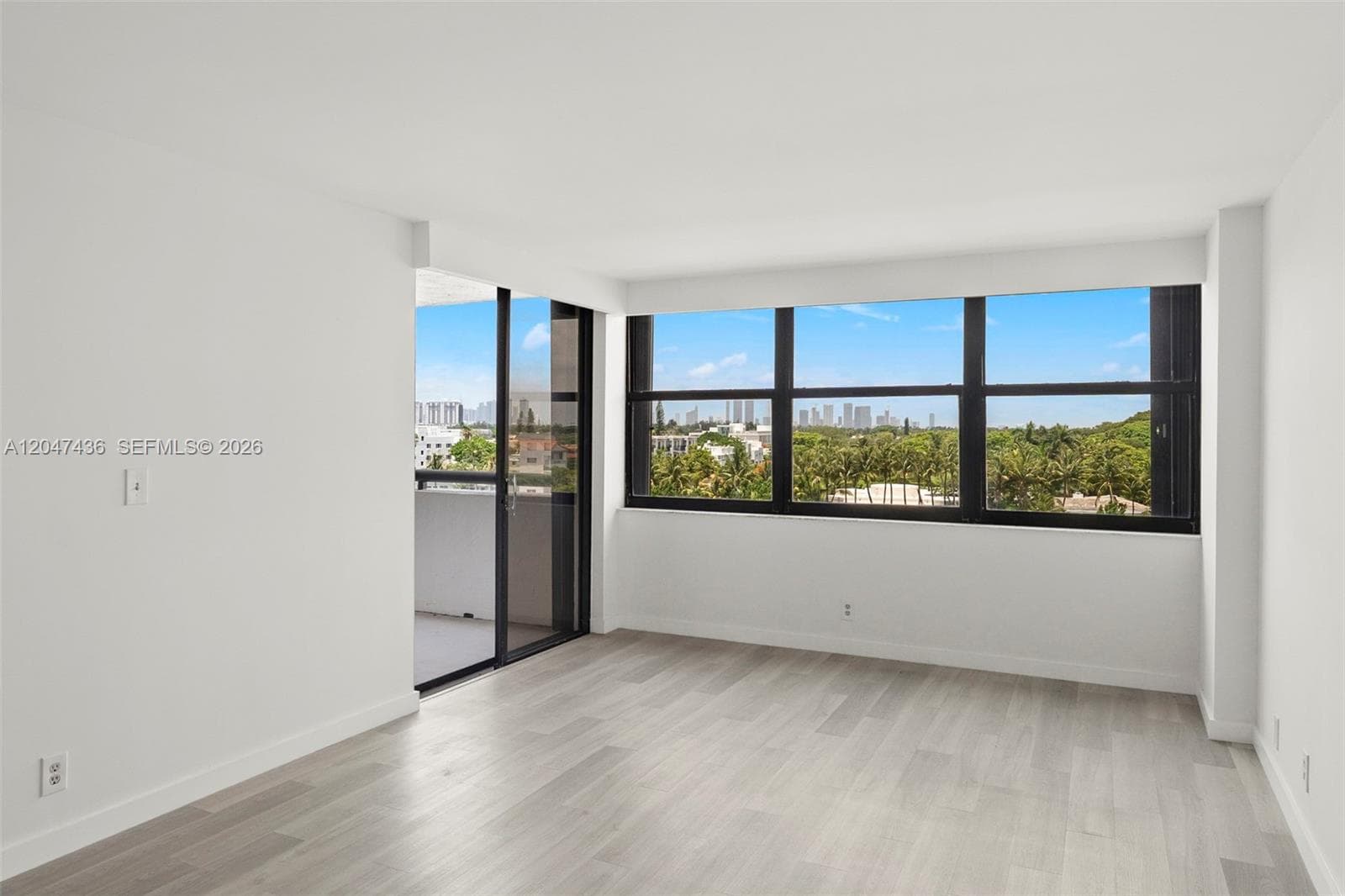 2555 Collins Ave # 706, Miami Beach, FL 33140 — zdjęcie 4