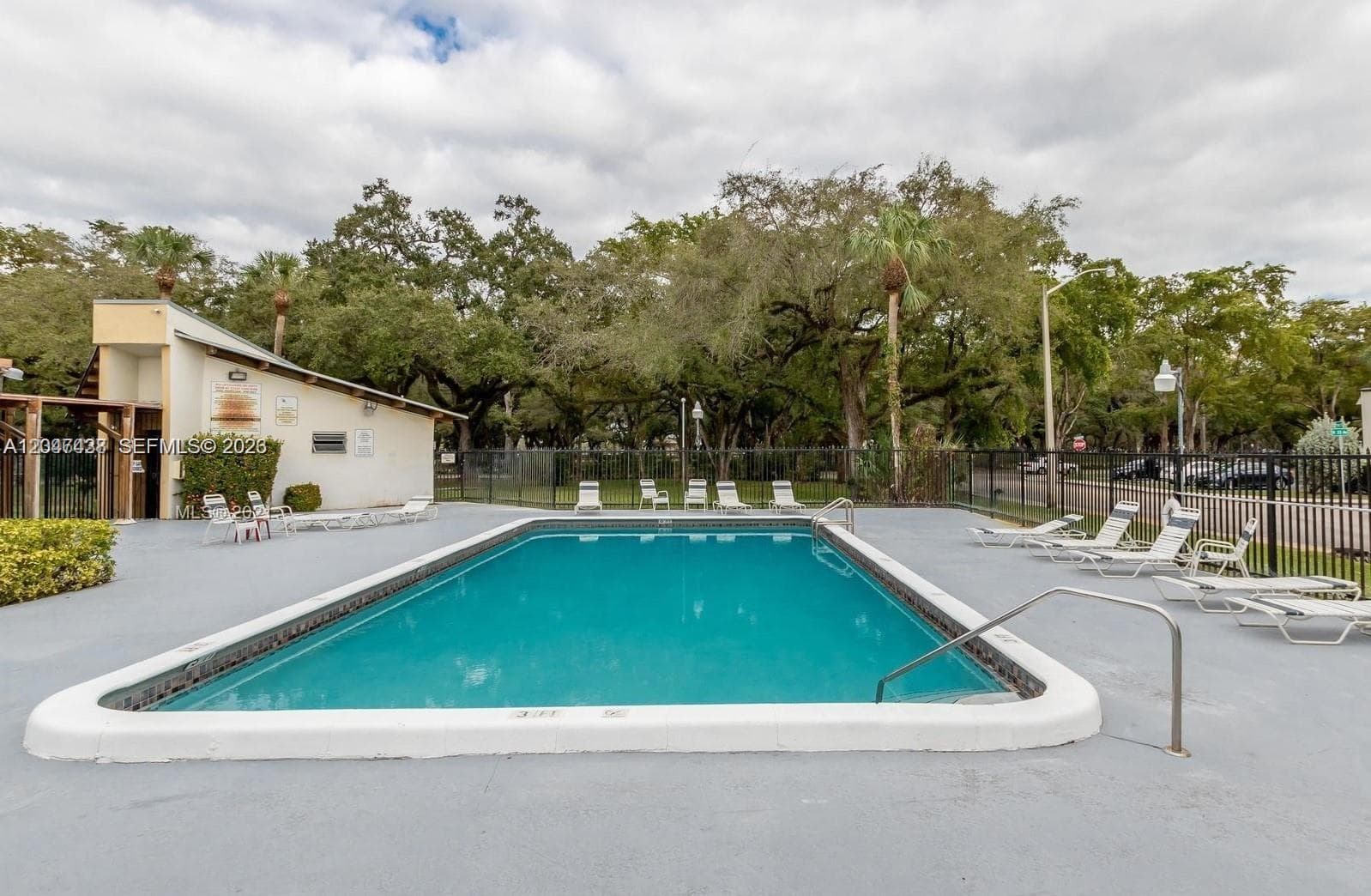 3321 Raleigh St # 3H, Hollywood, FL 33021 — zdjęcie 3