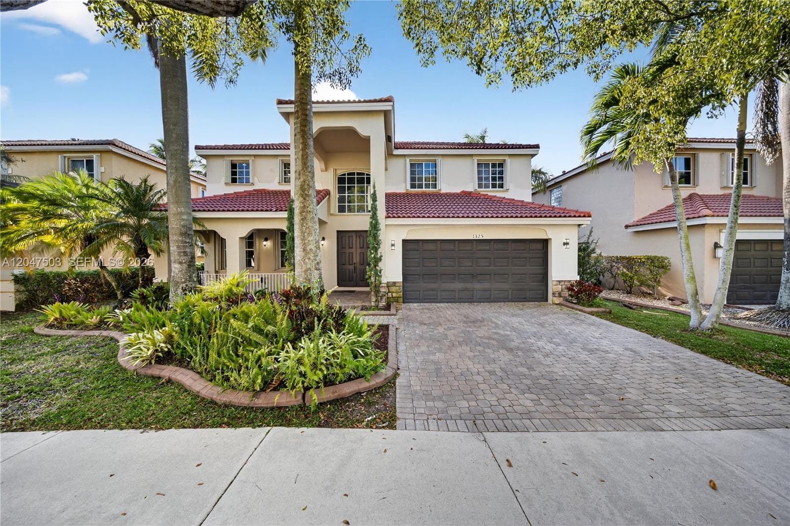 1325 Chenille Cir, Weston, FL 33327