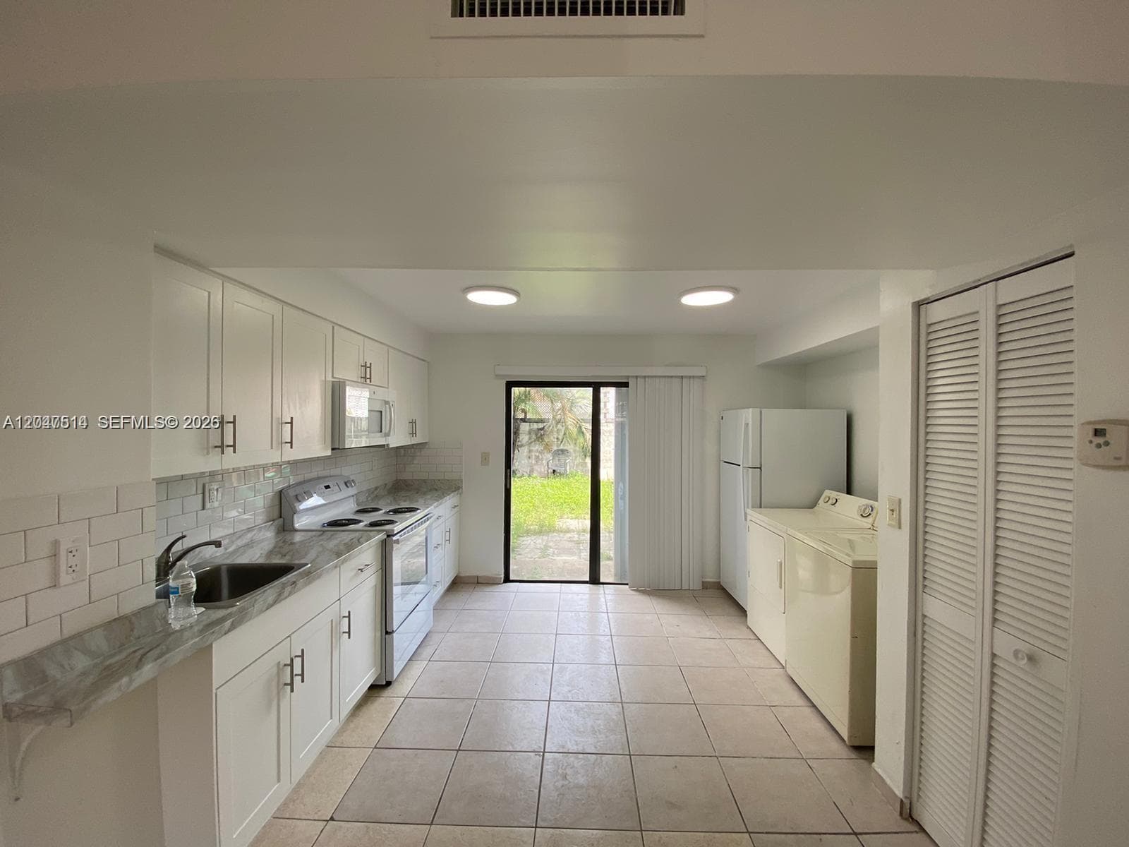 61 NW 132nd Pl # 0, Miami, FL 33182 — zdjęcie 3