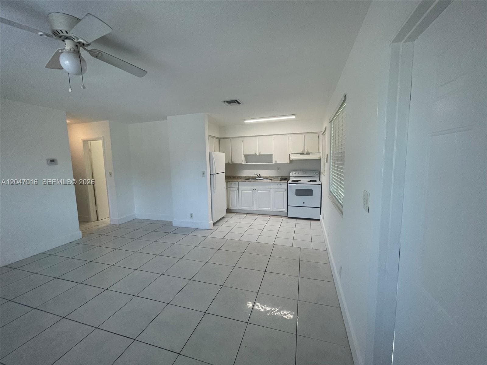5200 NW 16th St # 1, Lauderhill, FL 33313