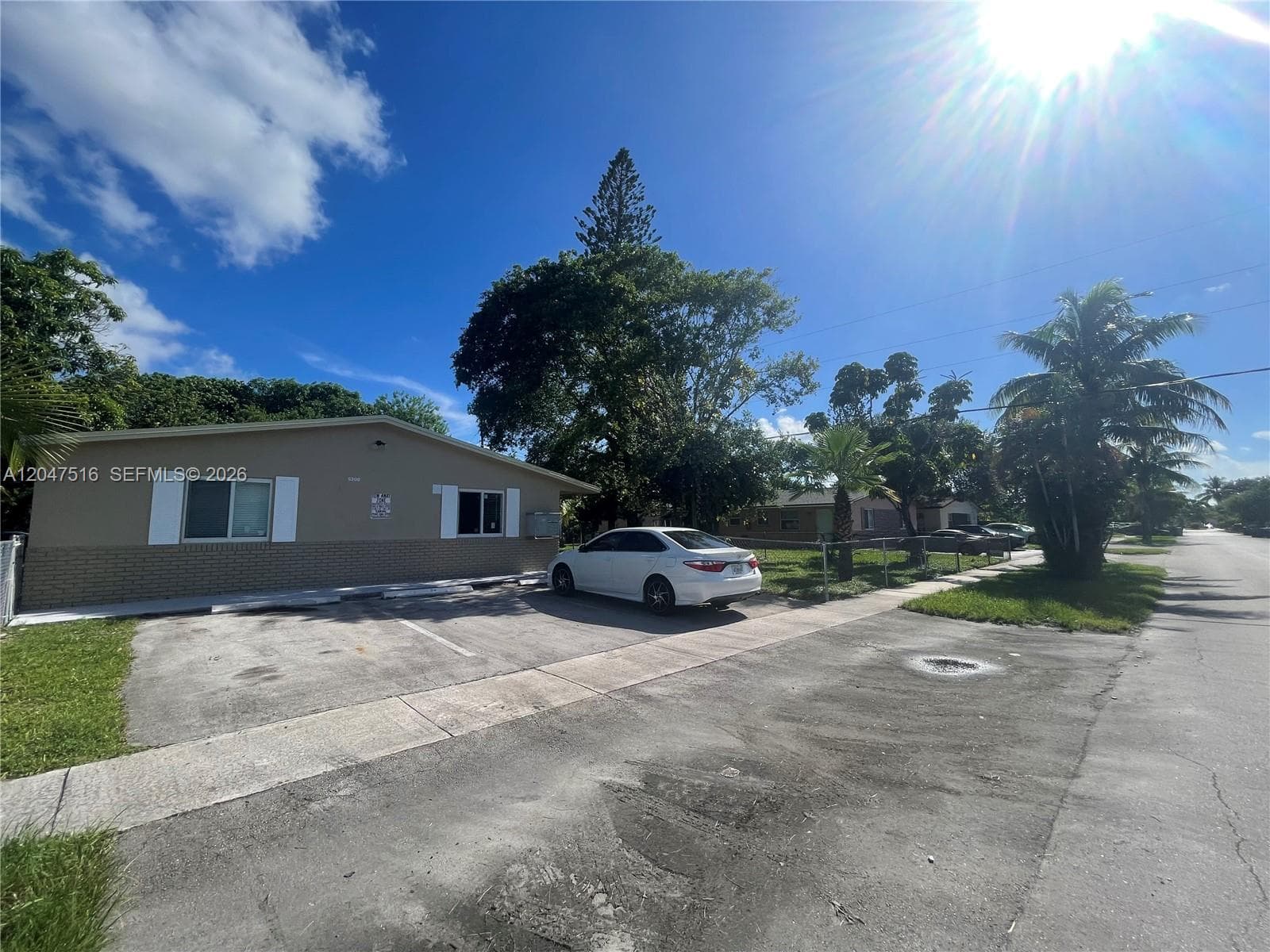 5200 NW 16th St # 1, Lauderhill, FL 33313 — zdjęcie 4