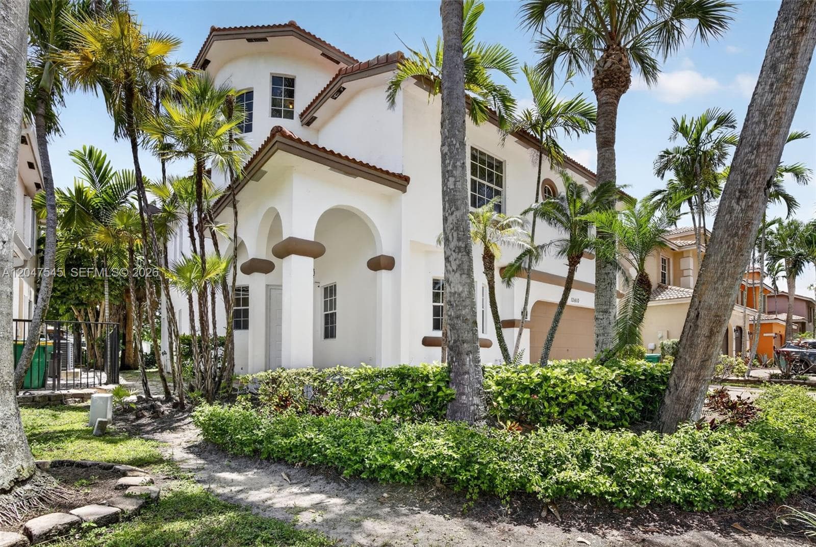 12410 SW 1st St, Plantation, FL 33325 — zdjęcie 2