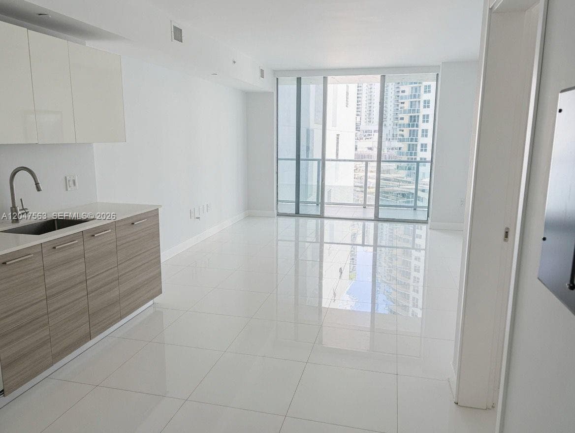1300 Brickell Bay Dr # 1110, Miami, FL 33131 — zdjęcie 5