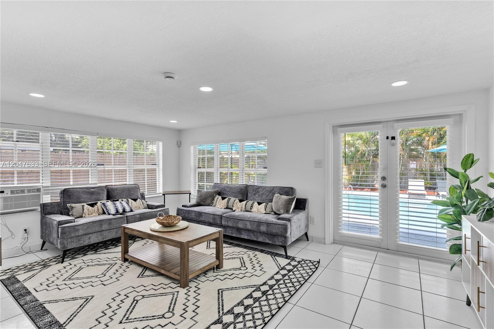 6445 SW 22nd Ct, Miramar, FL 33023 — zdjęcie 5