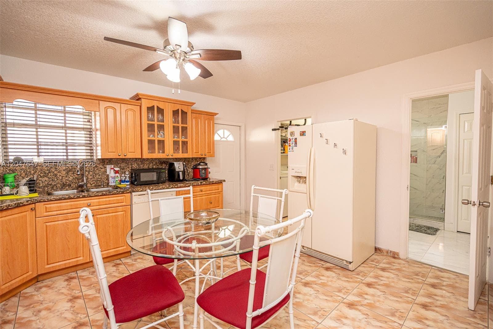525 E 24th St, Hialeah, FL 33013 — zdjęcie 5