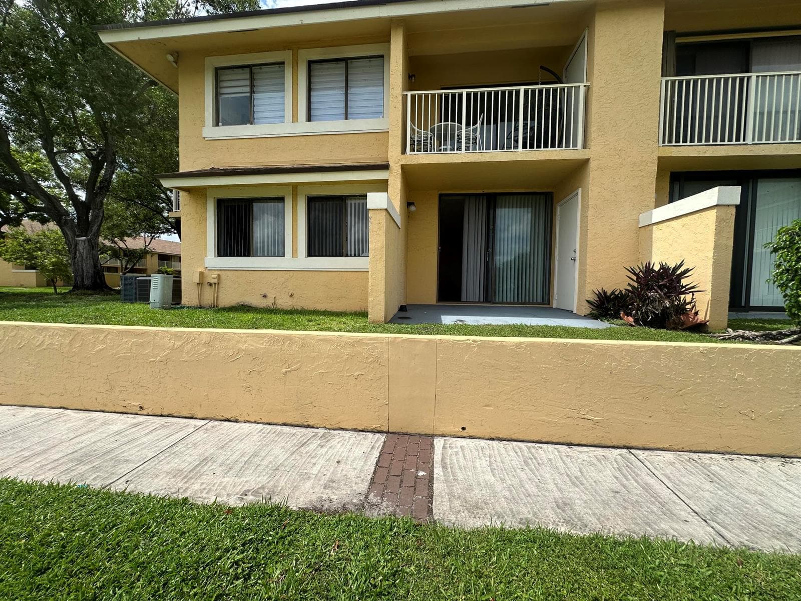 410 NW 214th Street # 105, Miami Gardens, FL 33169 — zdjęcie 5