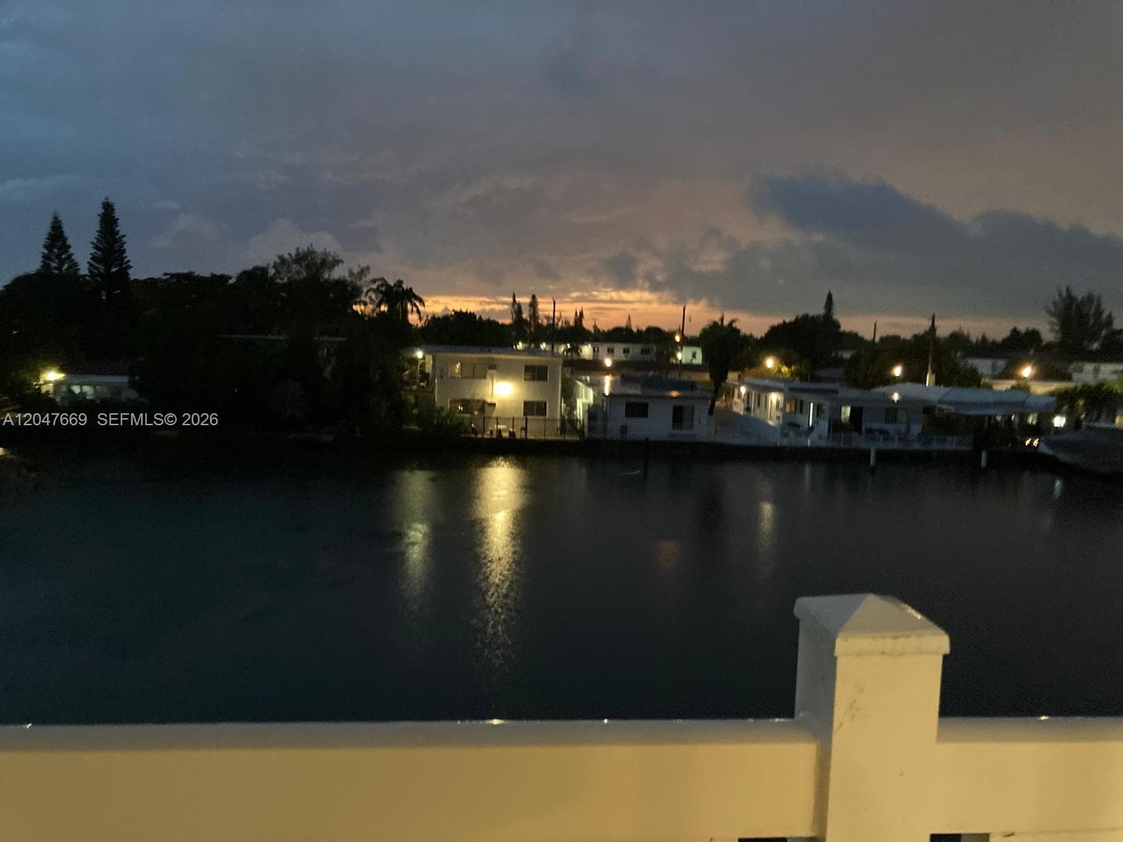 7900 Tatum Waterway Dr # 305, Miami Beach, FL 33141 — zdjęcie 2