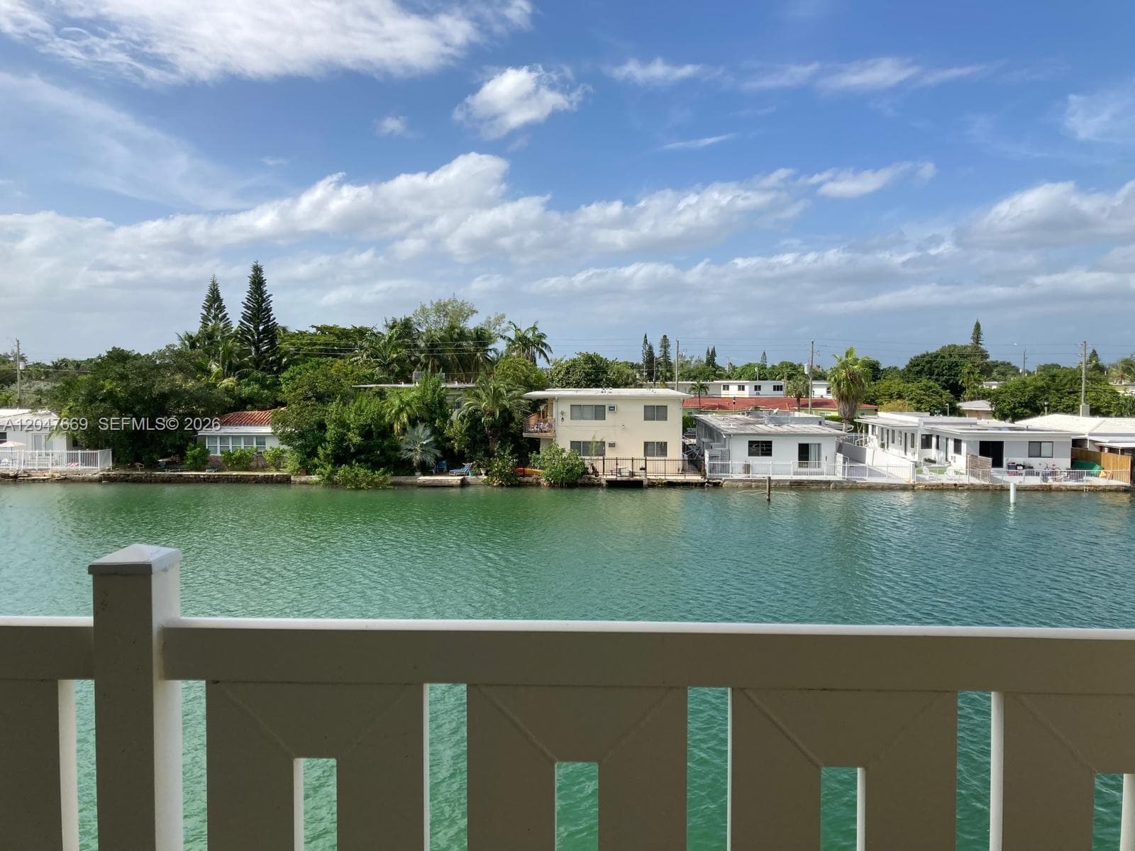 7900 Tatum Waterway Dr # 305, Miami Beach, FL 33141 — zdjęcie 3