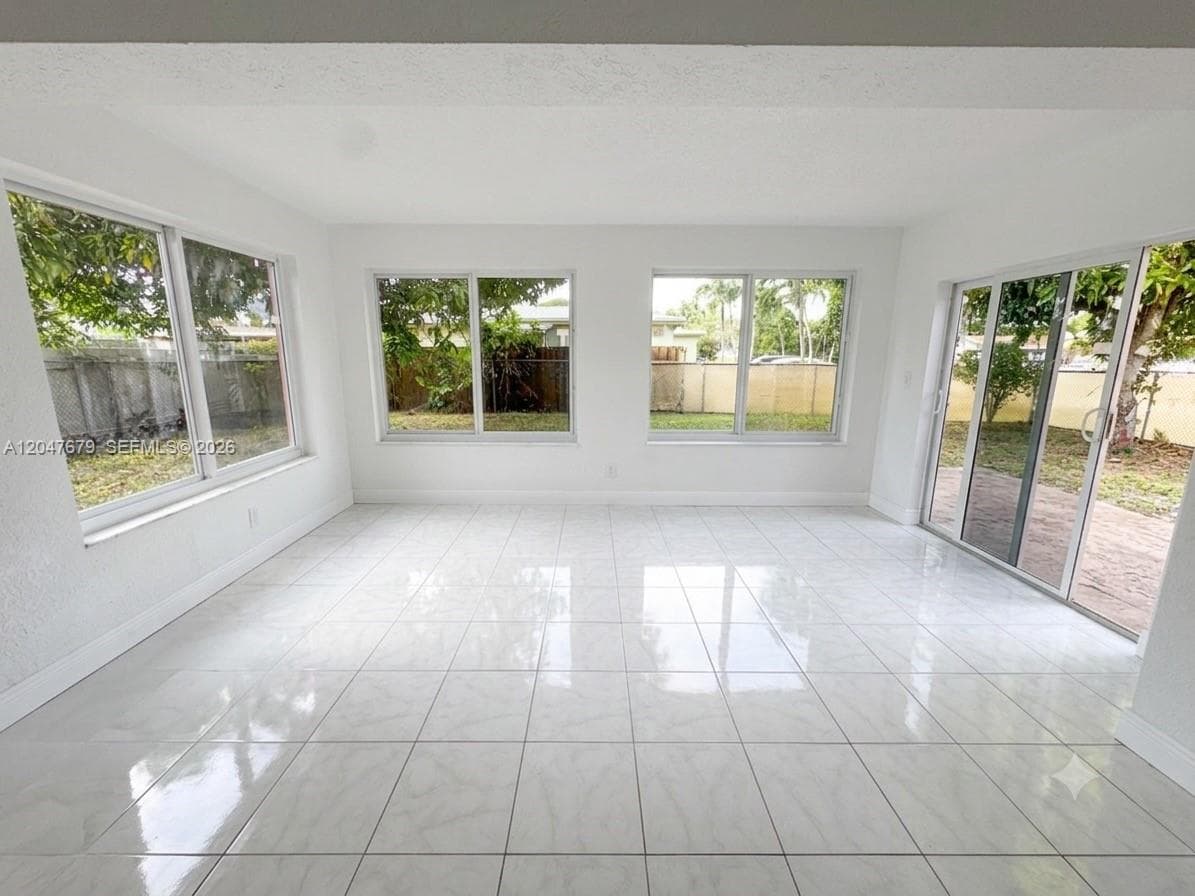 7612 Plantation Blvd, Miramar, FL 33023 — zdjęcie 2
